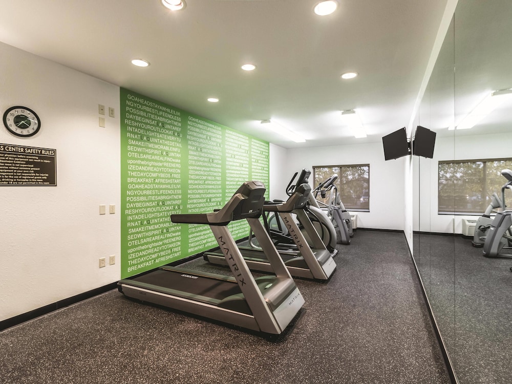La Quinta Inn & Suites by Wyndham Fargo-Medical Center 38/60