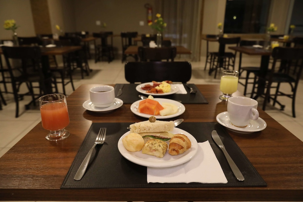 Hotel Golden Tulip Goiania Address 54/73