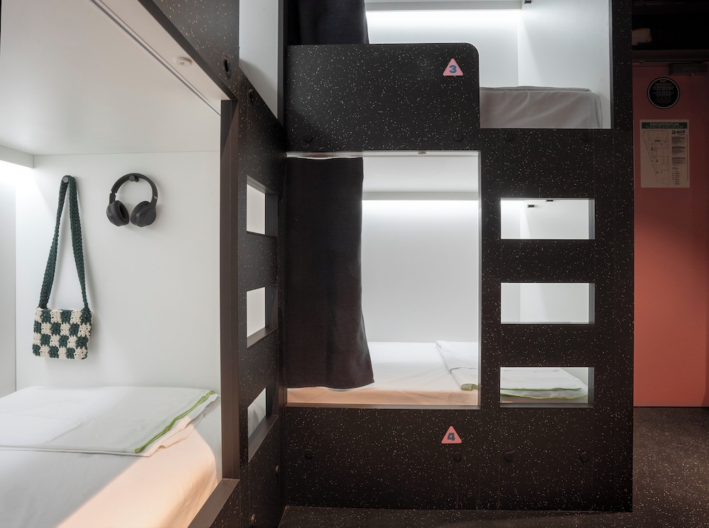 Amistat City Hostel Barcelona 50/50