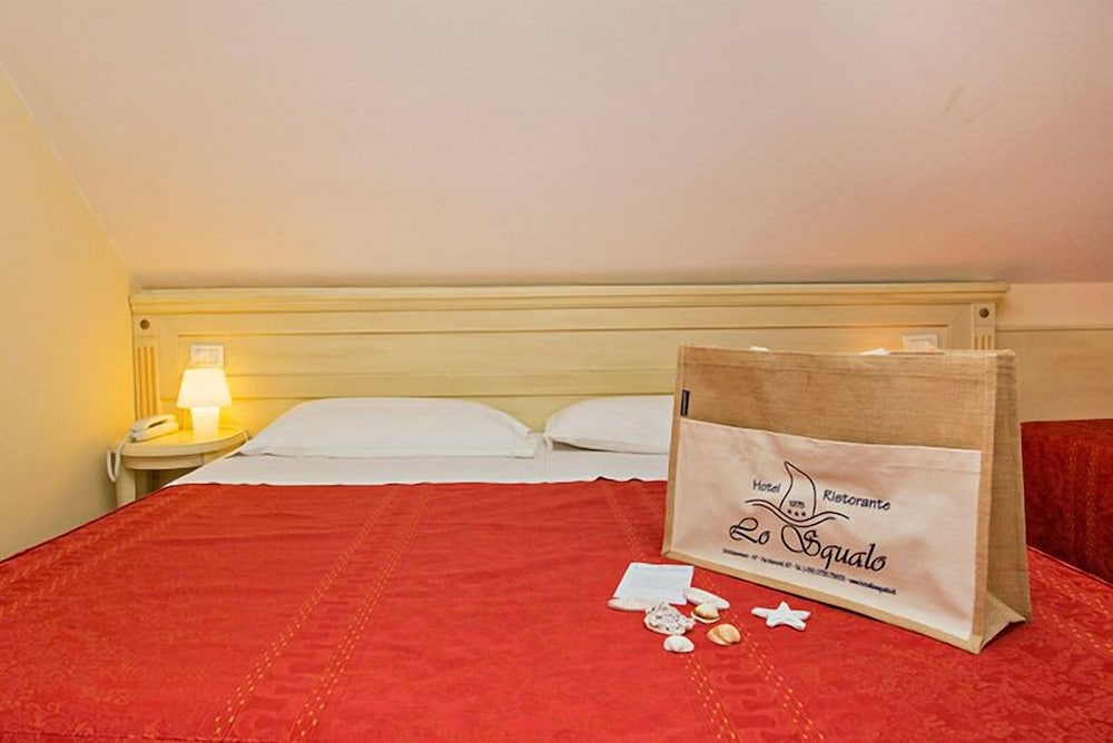 Hotel Lo Squalo 18/41