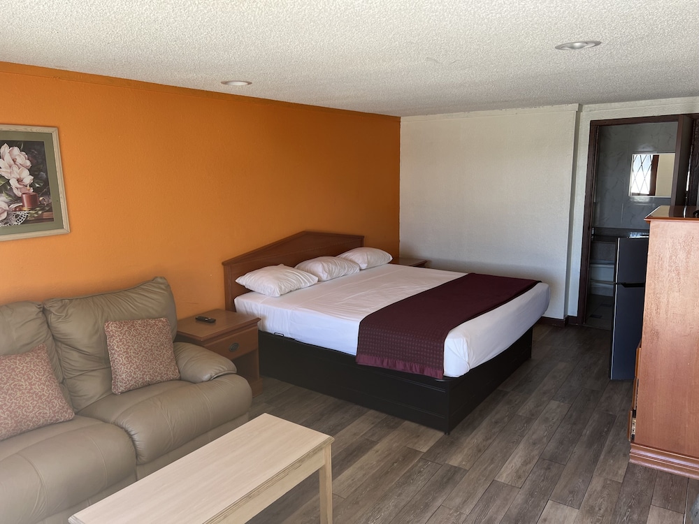 Room at Sunrise Inn, BRADENTON - FL