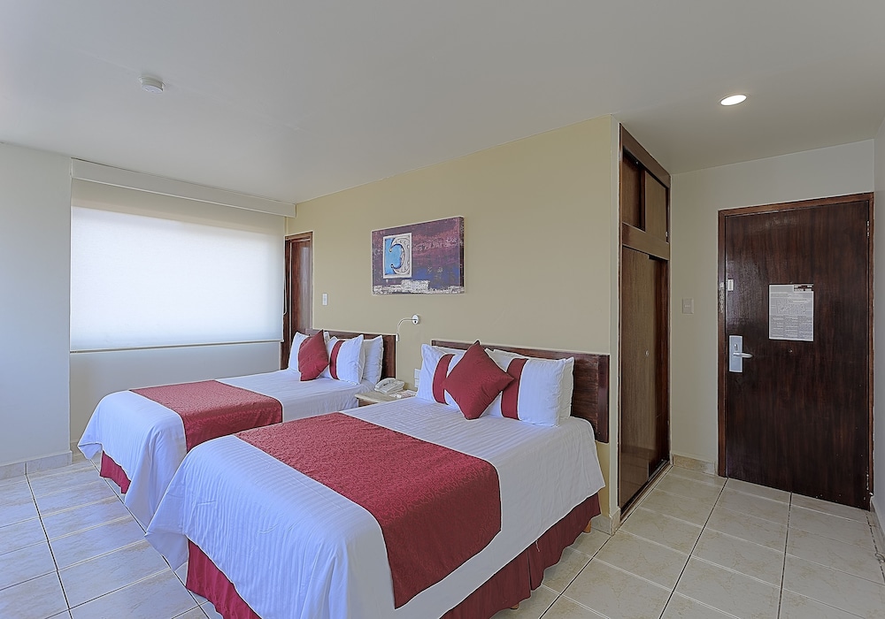 Olmeca Plaza Urban Express Ex Mision Express Villahermosa 12/50