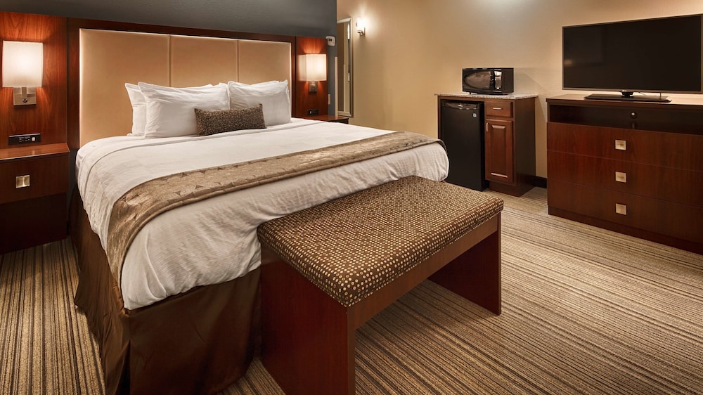 Best Western Plus Boardman Inn & Suites 11/29