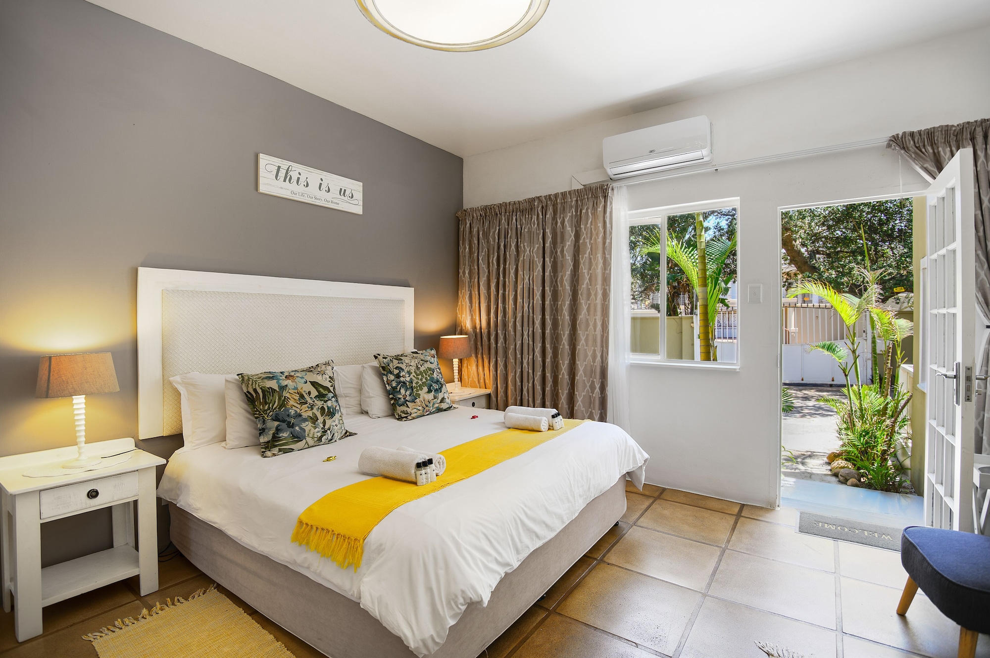 1 BEDROOM, ROSE, DESERT, DELUXE, KING BED