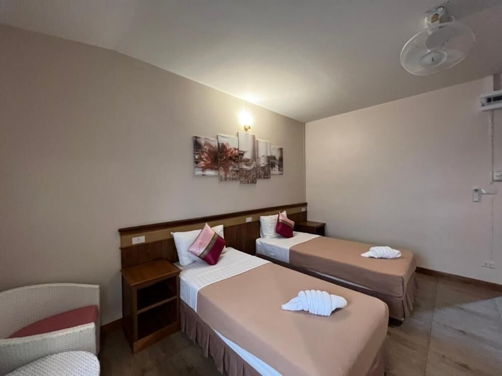 غرفة قياسية بسريرين منفصلين، Lotus Paradise Resort 3/3