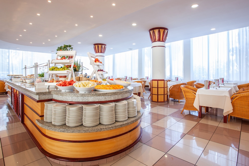 Grupotel Santa Eularia and Spa - Adults Only 46/54