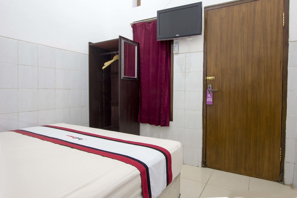 RedDoorz at Seturan Raya (ex NIDA Rooms Seturan Raya Tugu Jogja) 16/28