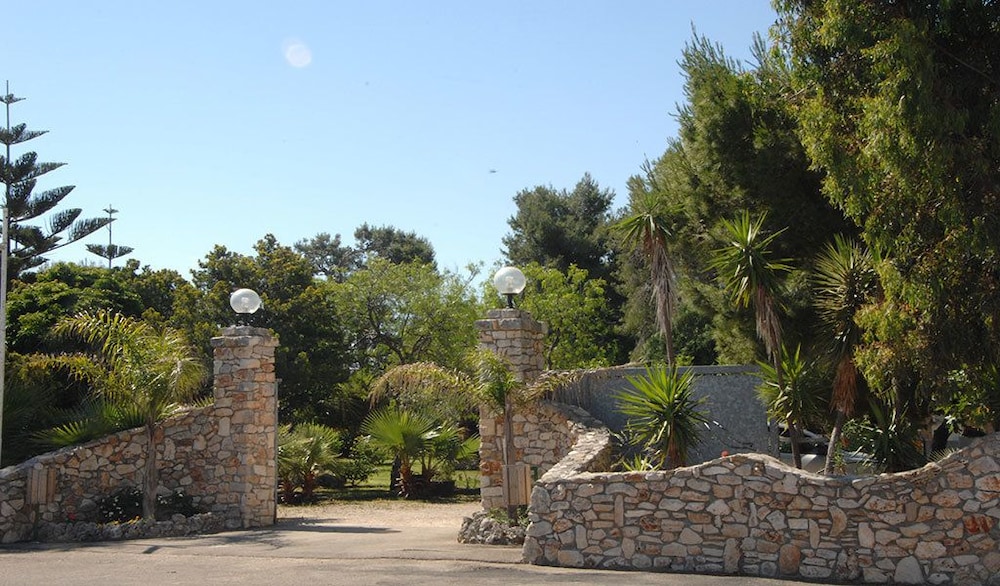 Racar Hotel &amp; Resort 30/45