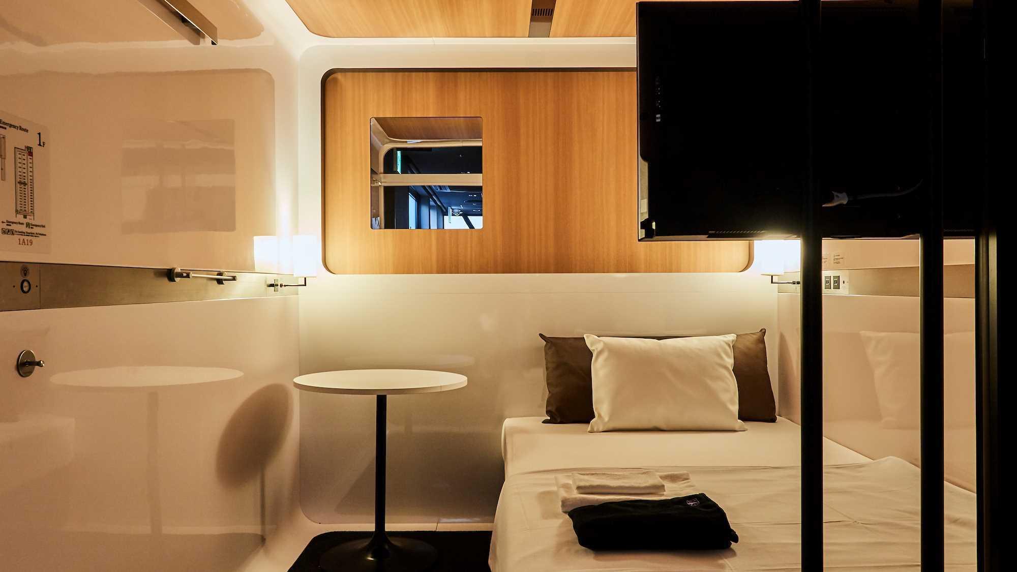 Male Only, First Class, Cabin