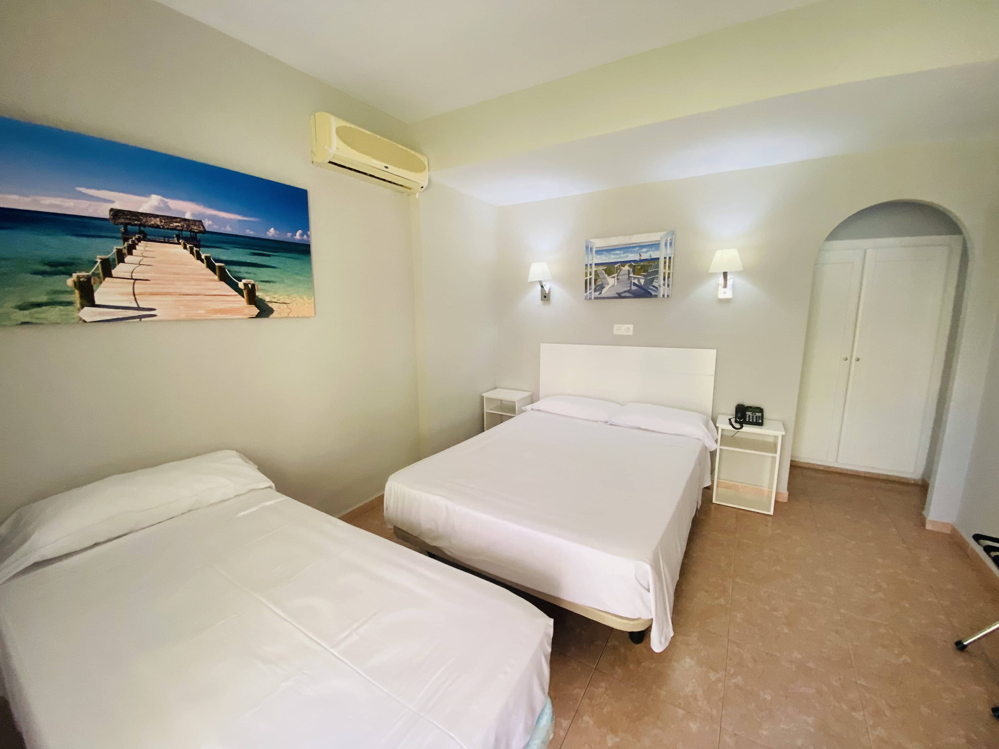 Double room ground floor with extra bed