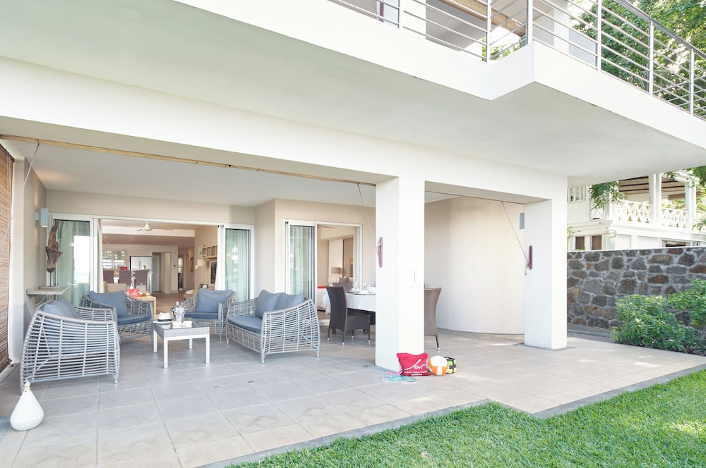 CAPE POINT SEAFRONT SUITES & PENTHOUSE BY LOV 41/51