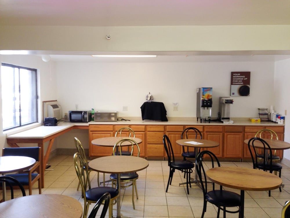 Motel6 Sedalia, MO 32/43