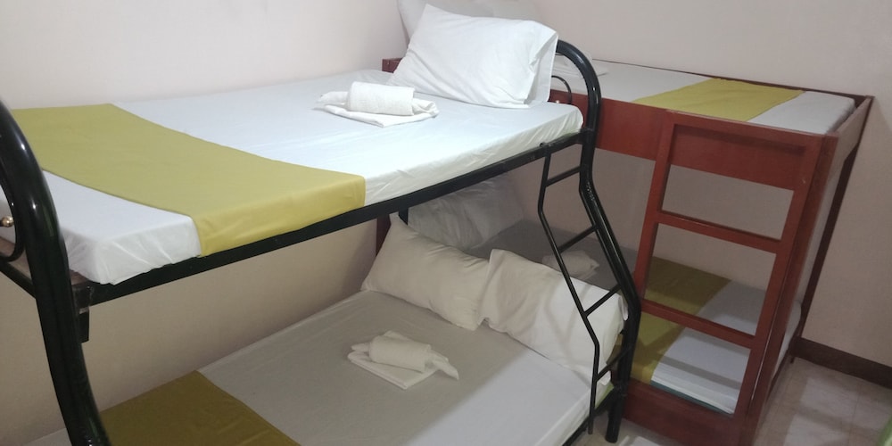 ROOM, BUNK BED