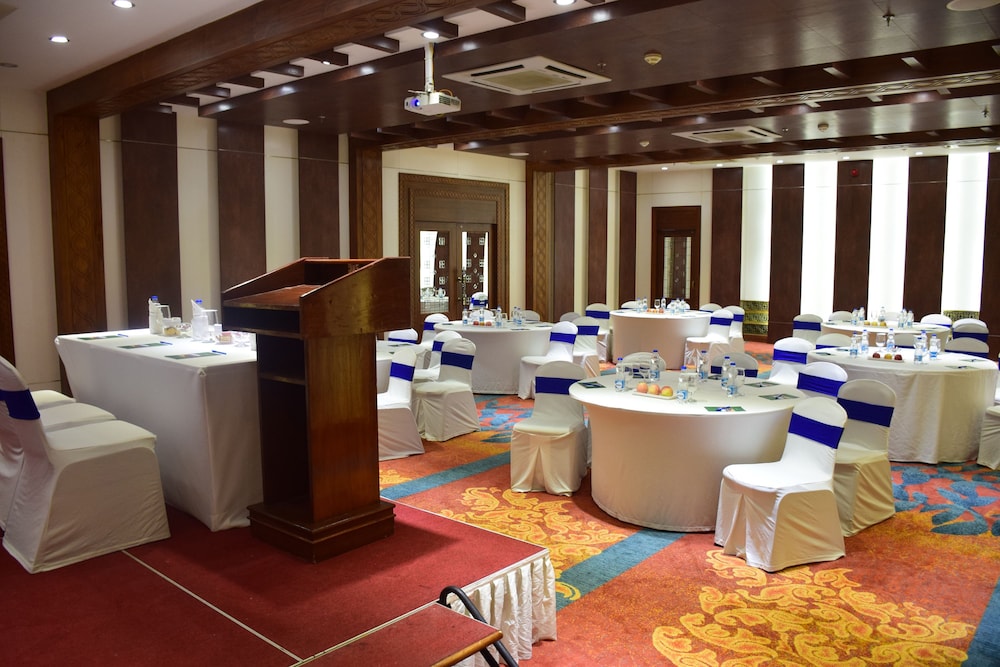 Mayfair Heritage, Puri 22/37