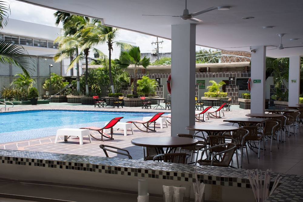 Hotel Tonchala 8/58