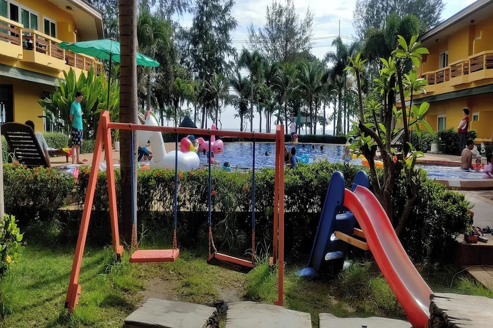 Bacchus Home Resort 67/77