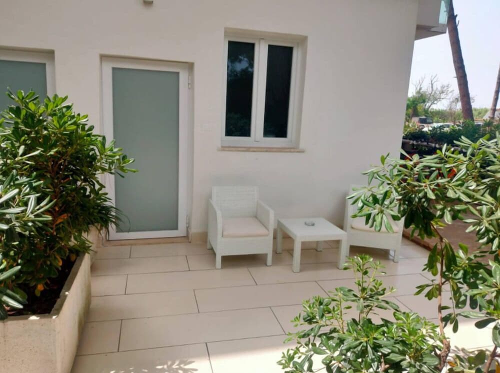 Hotel Artemide Mare 2/40