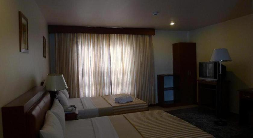 Hotel Cosmopolitan 36/57