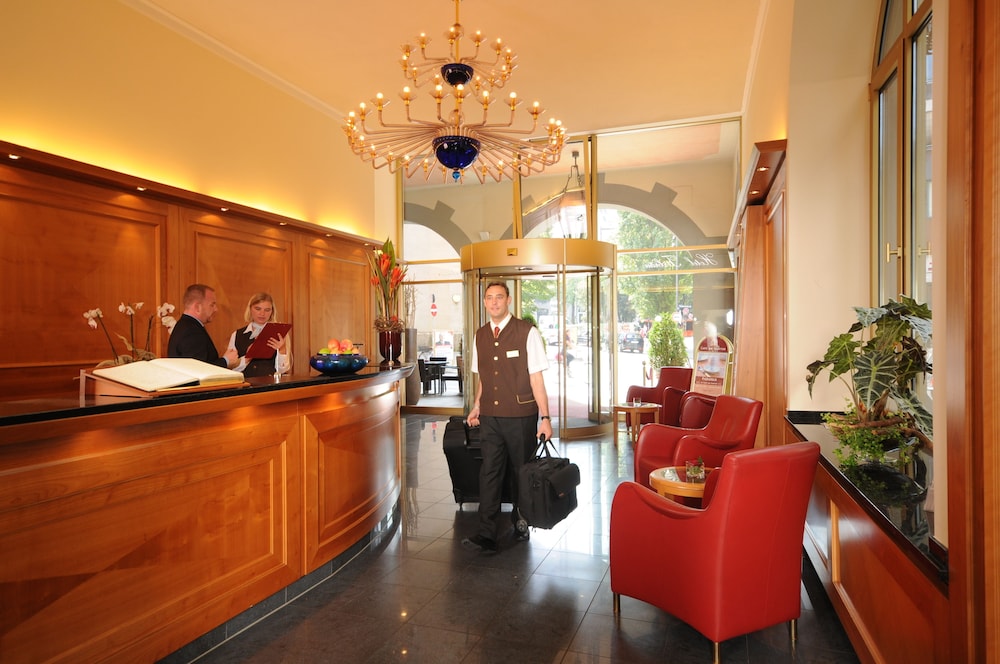 Lobby at Torbrau Hotel, MUNICH