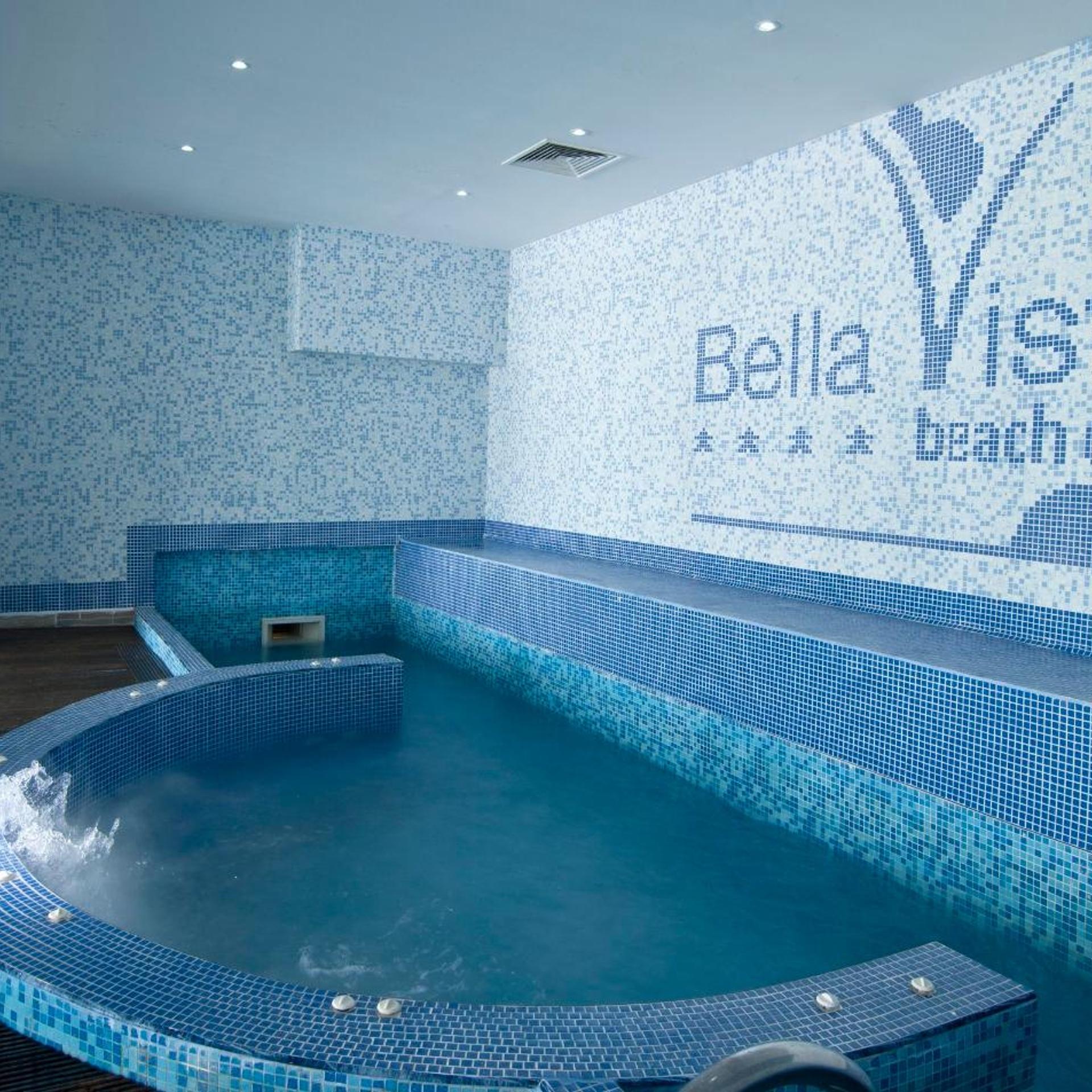 Bella Vista Beach Club 33/54