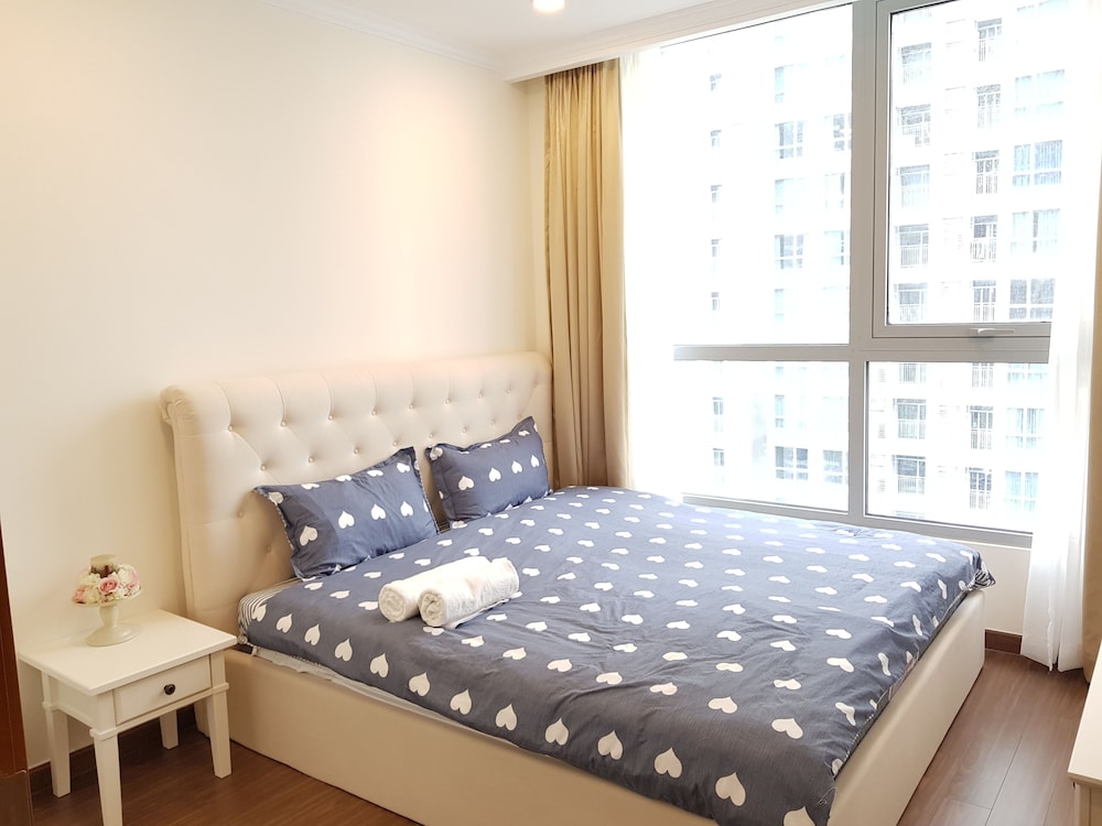 1 BEDROOM, DELUXE, APARTMENT, CITY VIEW, KITCHENETTE