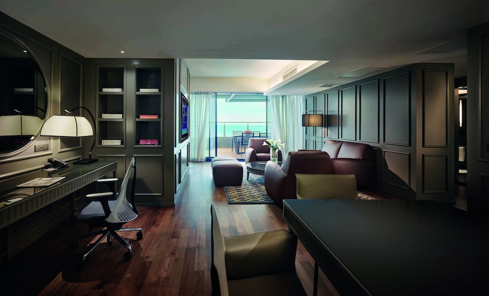 G Hotel Gurney 41/60