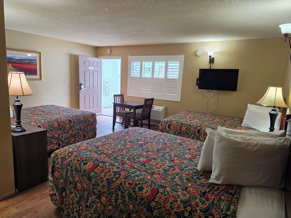 San Luis Inn And Suites 53/70