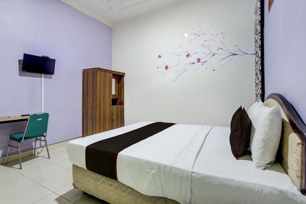 Hotel O Solo near RS JIH Solo formerly Azifa Inn 15/27