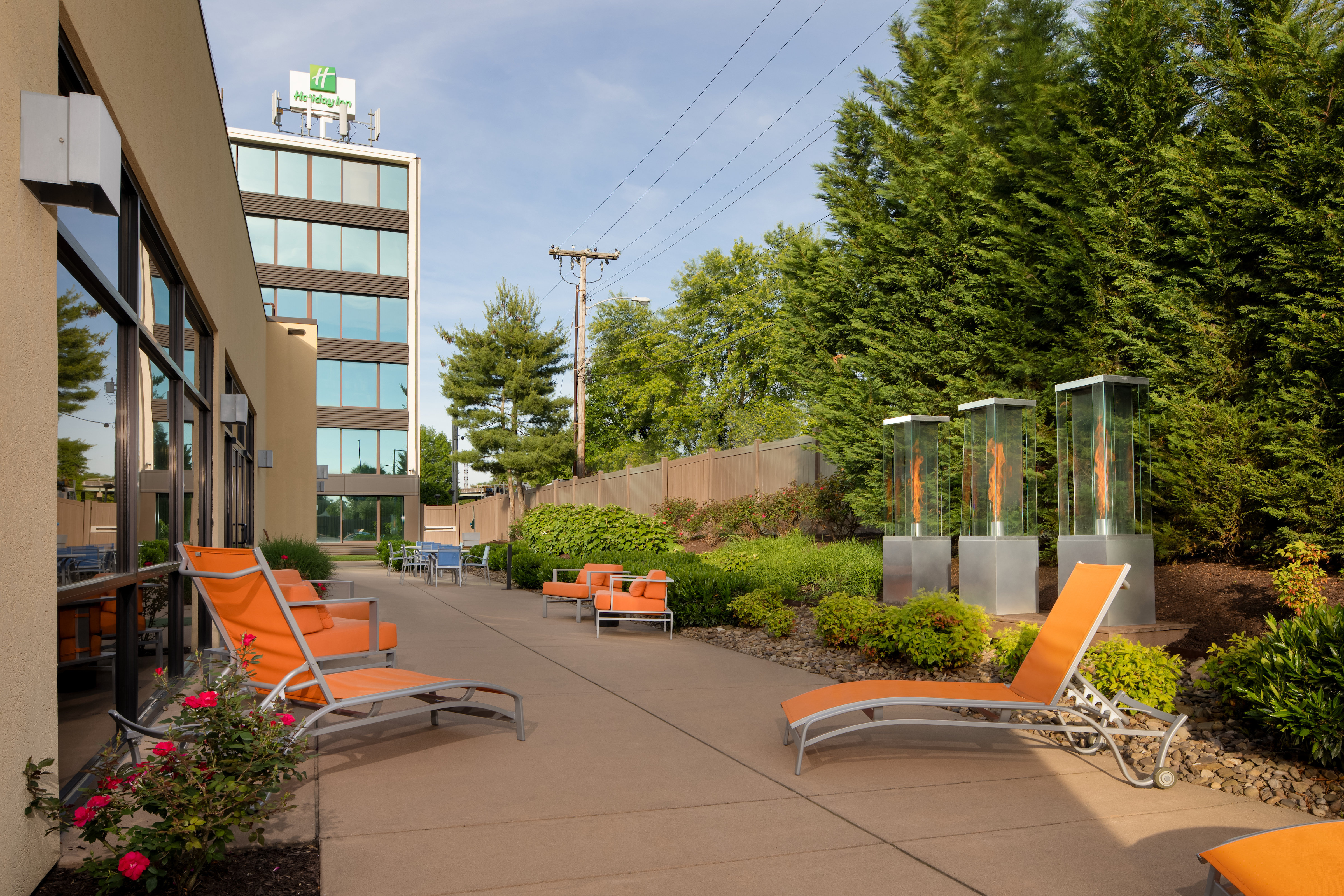 Holiday Inn & Suites Charleston West by IHG 28/32