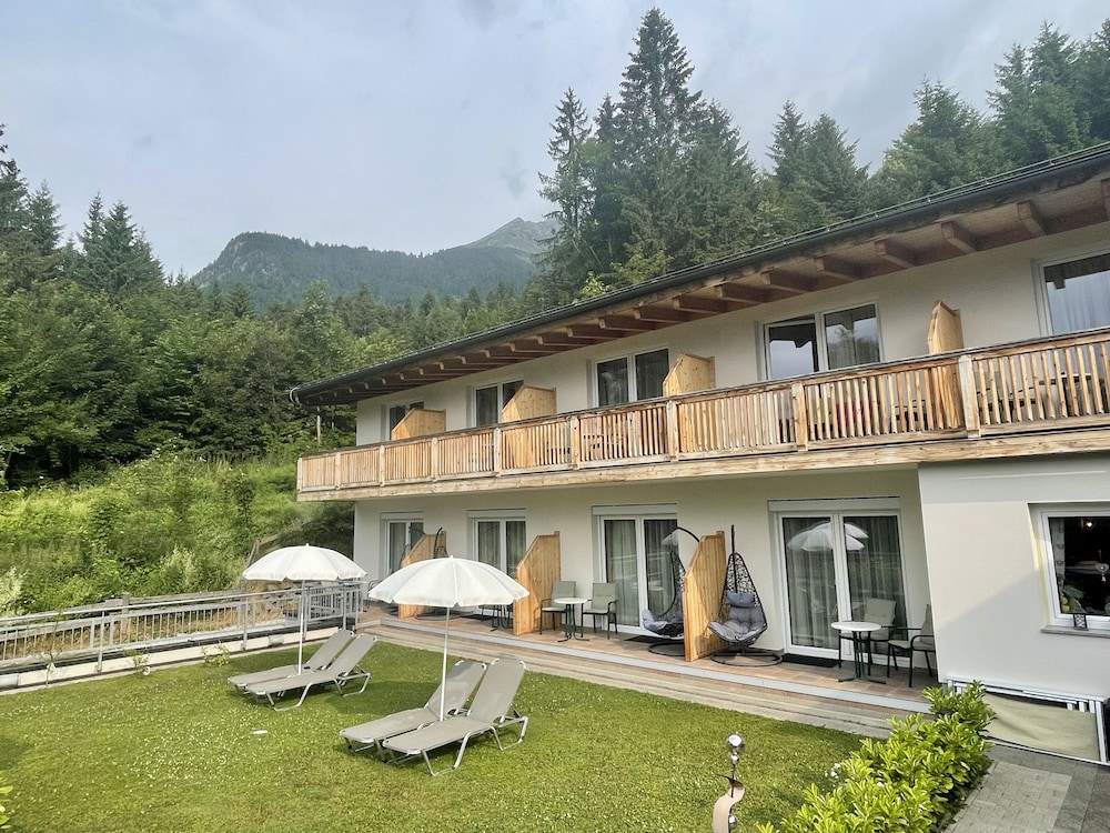 Sweet Cherry Boutique Guesthouse Tyrol 22/28