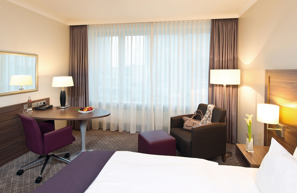 LEONARDO ROYAL HOTEL DUSSELDORF KOENIGSALLEE 71/79