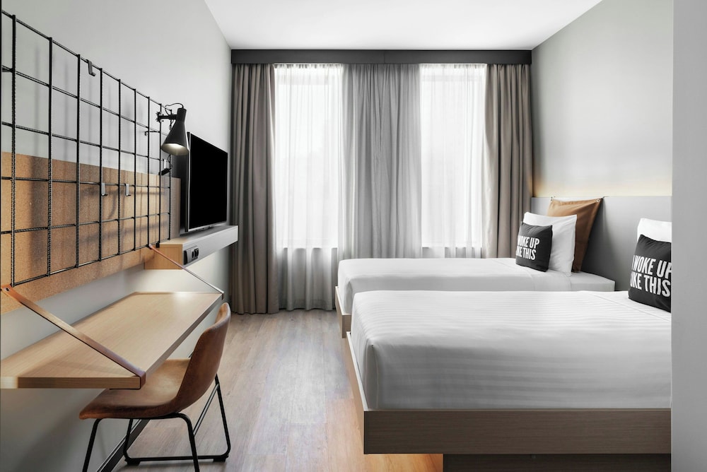Moxy Alfragide Lisboa 19/58