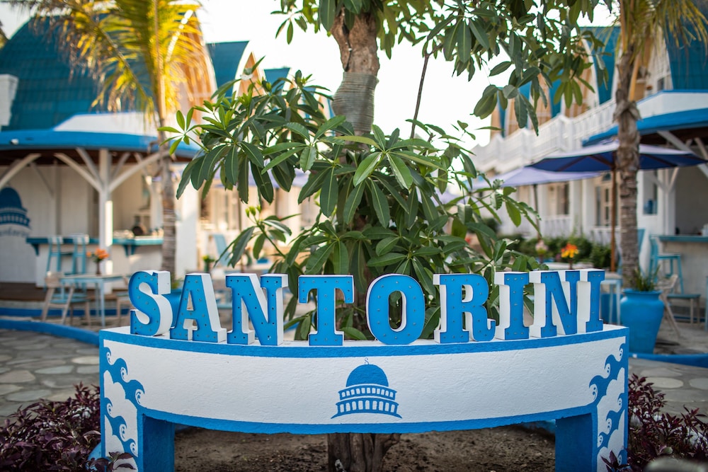 Santorini Beach Resort 4/65