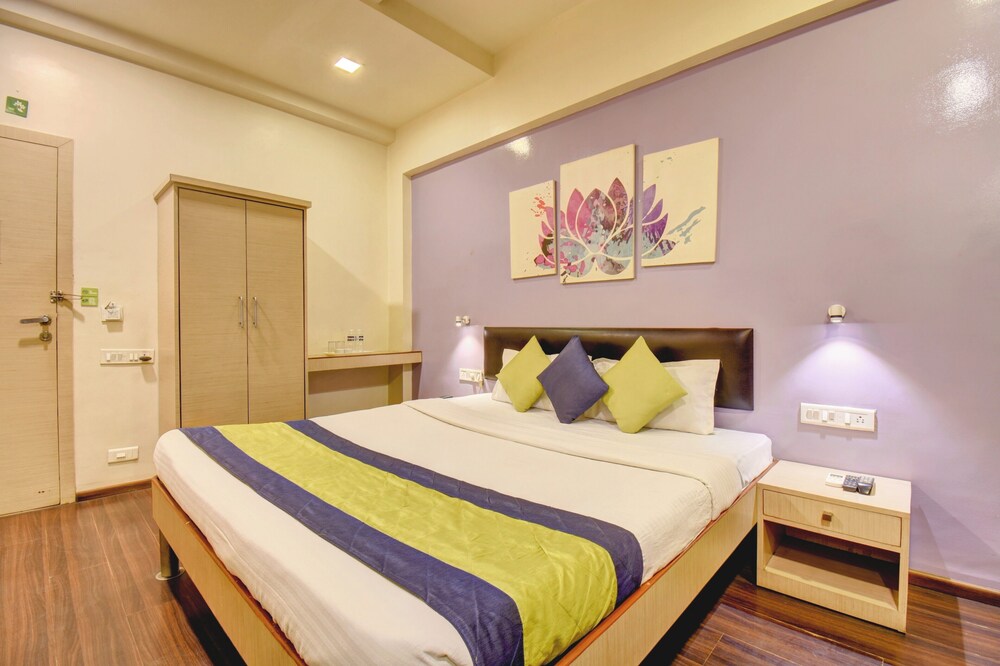 Hotel Sapna Executive 12/43