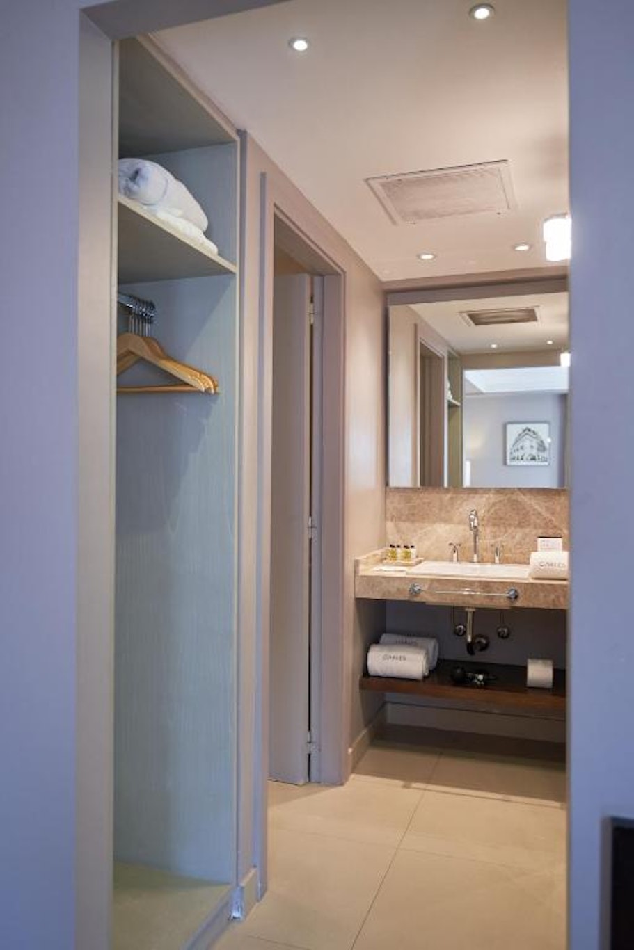 CARLES HOTEL BUENOS AIRES 64/64