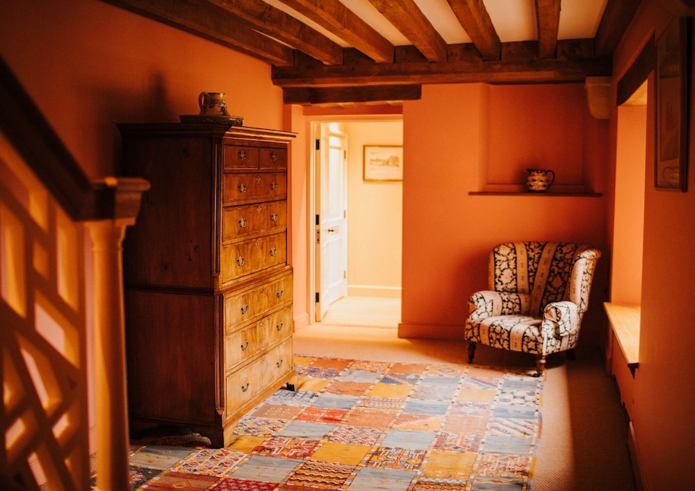 The Old Hall 10/50