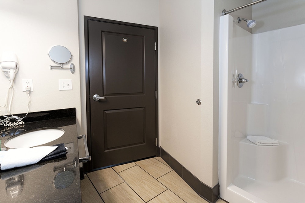 Park Point Marina Inn 12/72