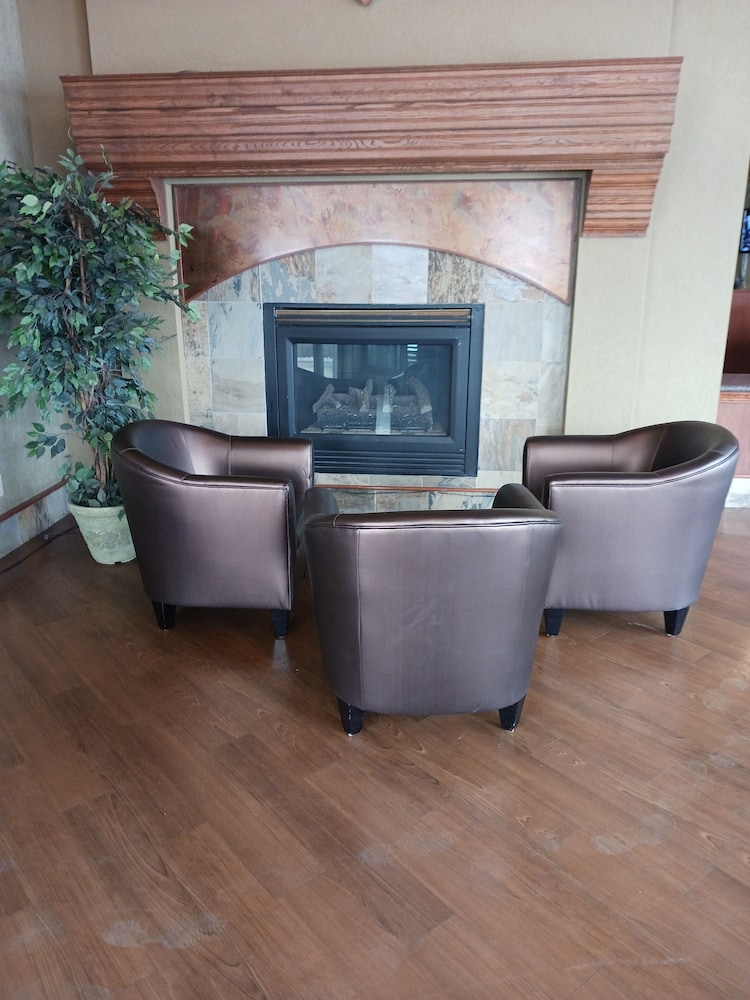 Lakeview Inn And Suites Hinton 25/41