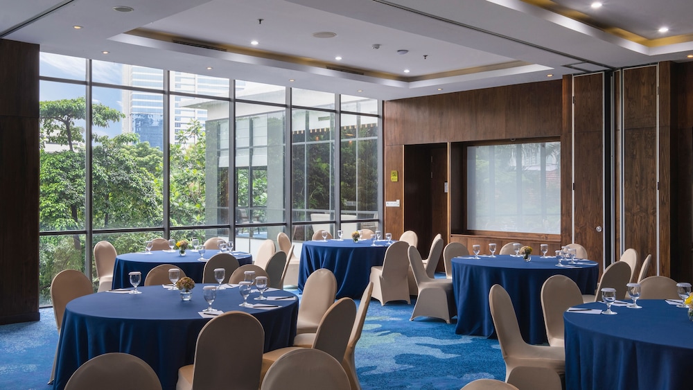 Veranda Hotel At Pakubuwono 53/59