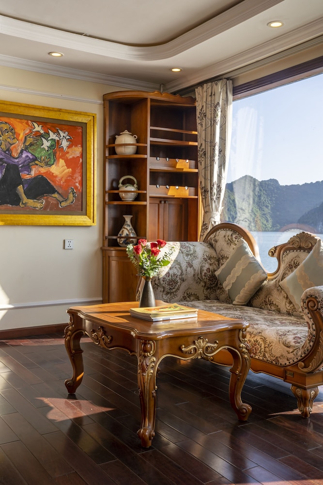 Emperor Cruise Ha Long 34/50
