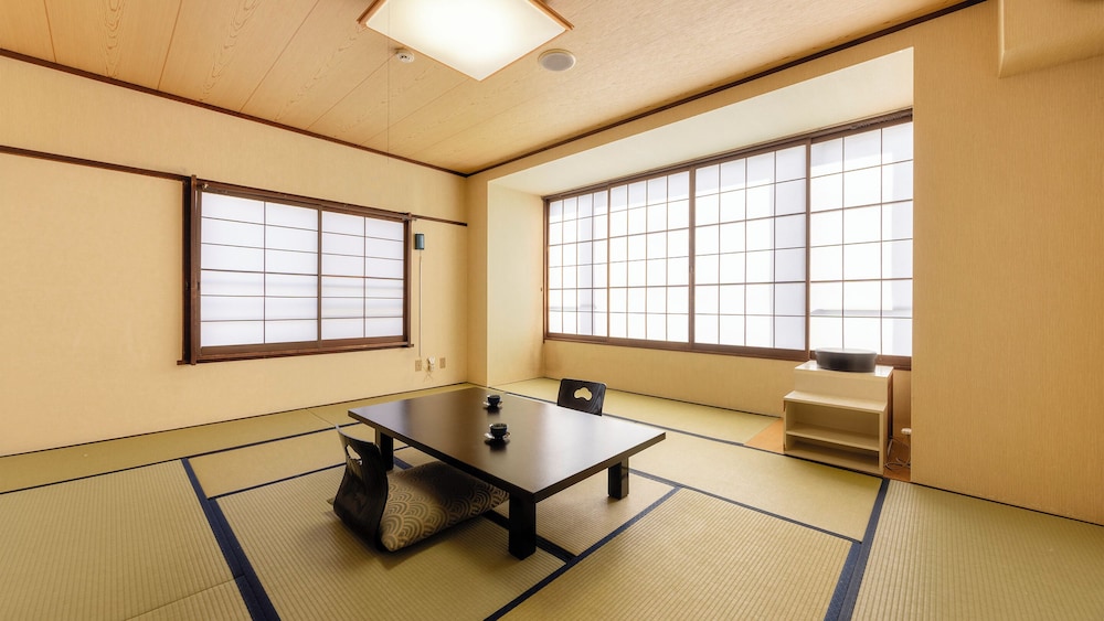 HOTEL MEIJIYA 53/66
