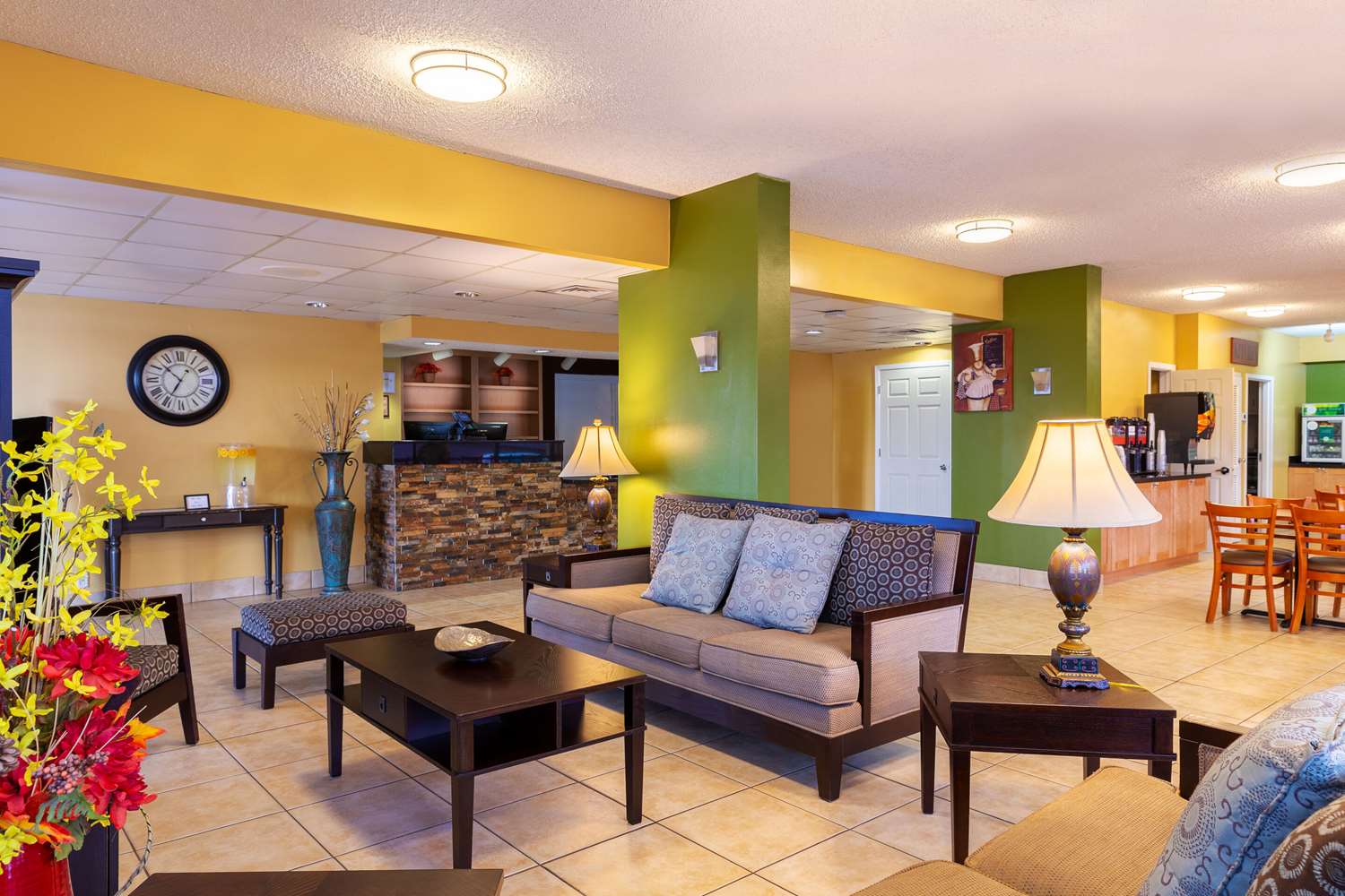 QUALITY INN AT ARLINGTON HIGHLANDS 37/44