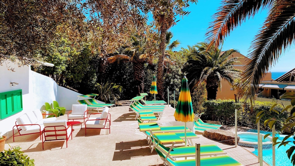 Pamela Hotel Cassis 65/75