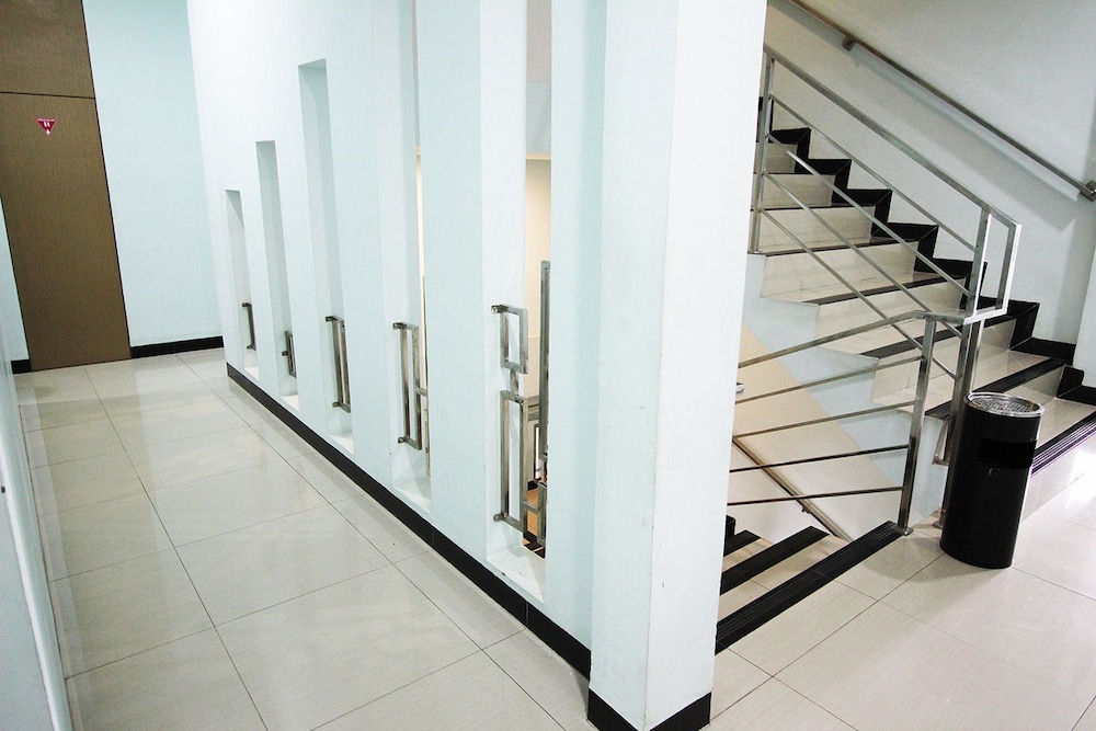 Amaliun Hotel 46/64