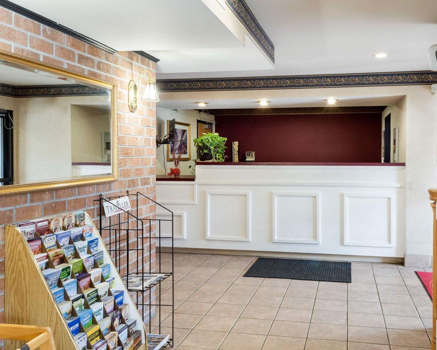 Econo Lodge Hopewell Near Fort Lee I-295 8/23