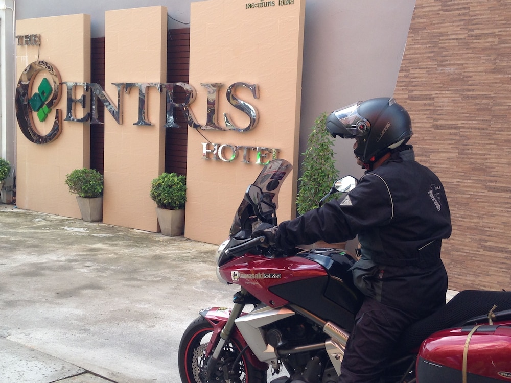 The Centris Hotel Phatthalung 50/50