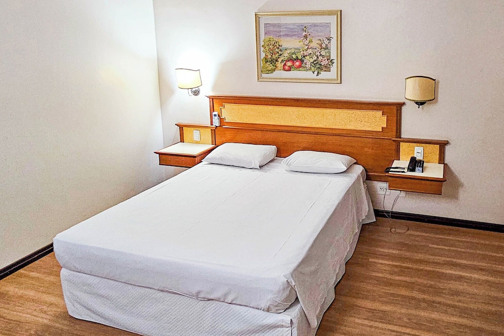 غرفة قياسية بسريرين منفصلين، Euro Suite Campinas by Nacional Inn 5/10