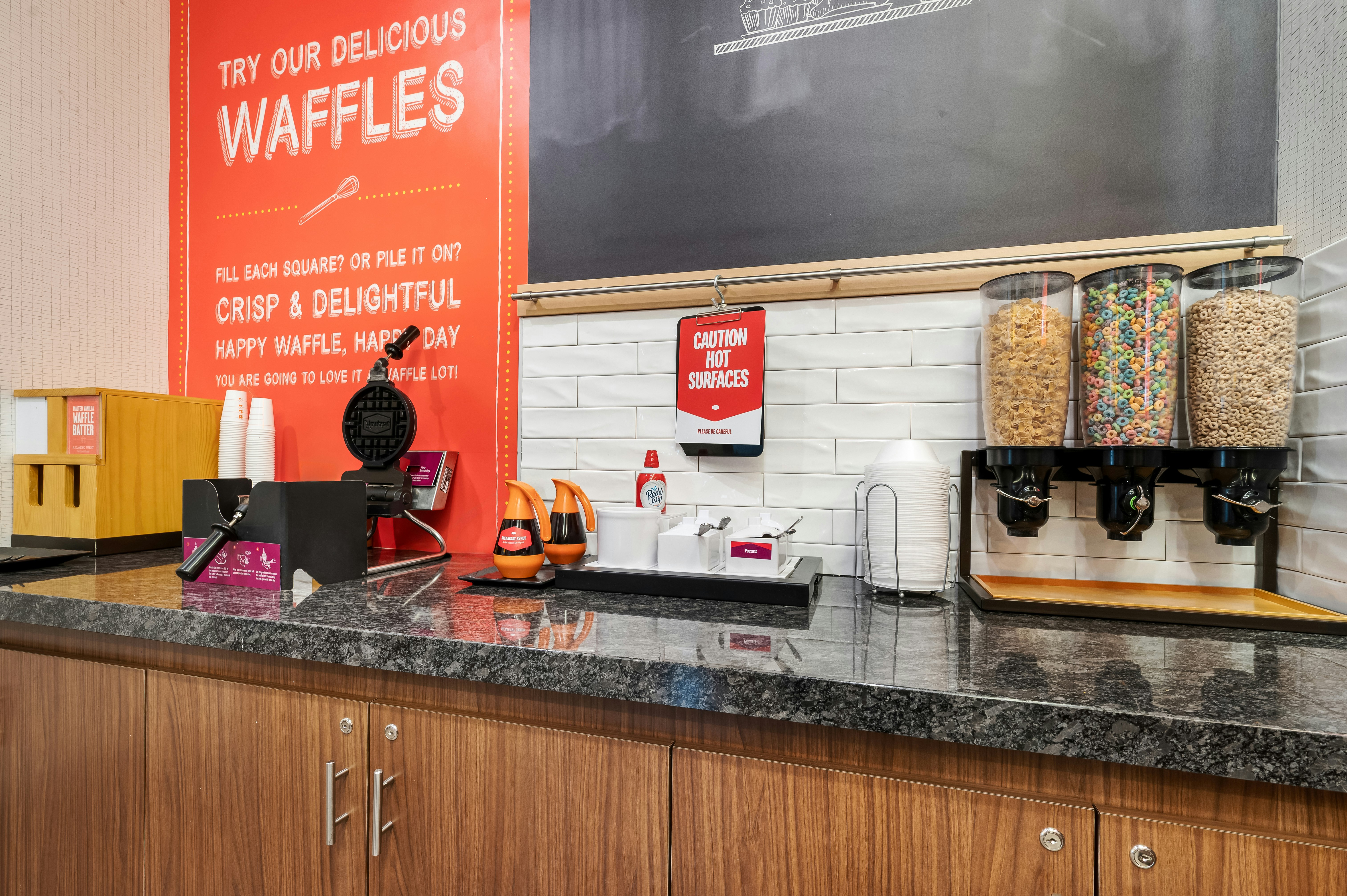 Hampton Inn By Hilton Nashville Airport Century Place 11/42