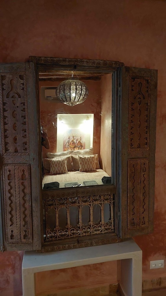 Riad Timila 7/50