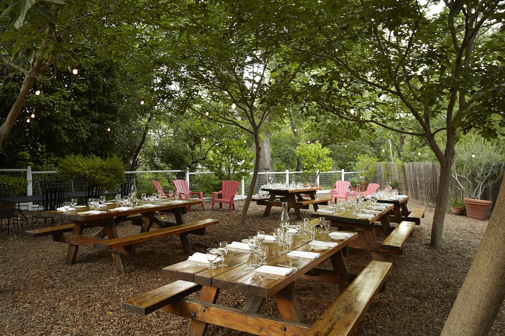 Calistoga Inn Restaurant And Brewery 35/69